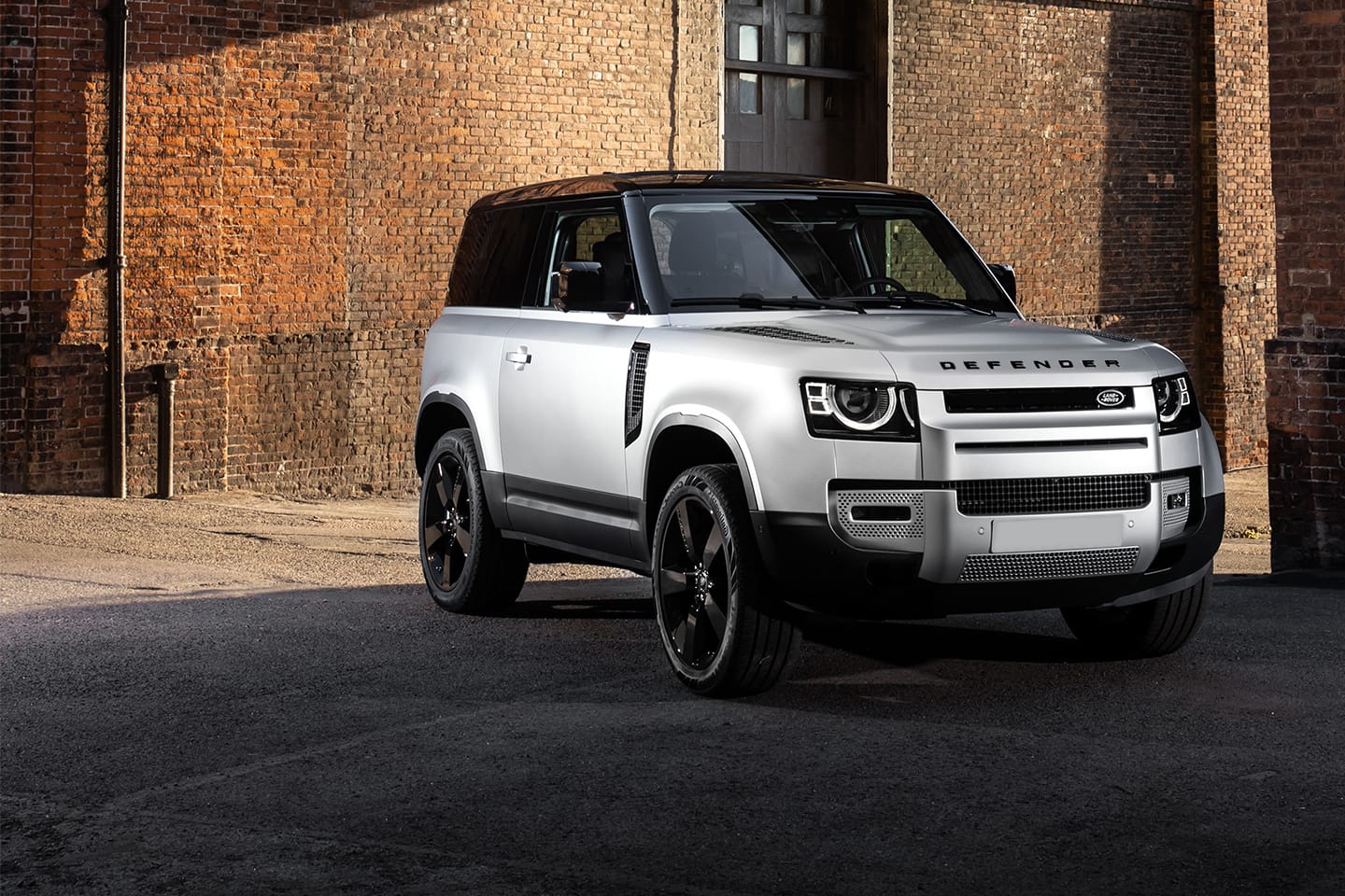 Land Rover | Defender