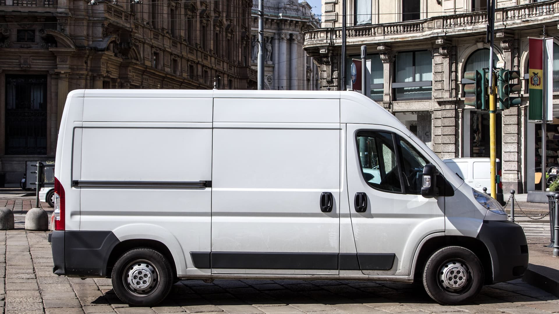 Commercial Vans | 2024/2025
