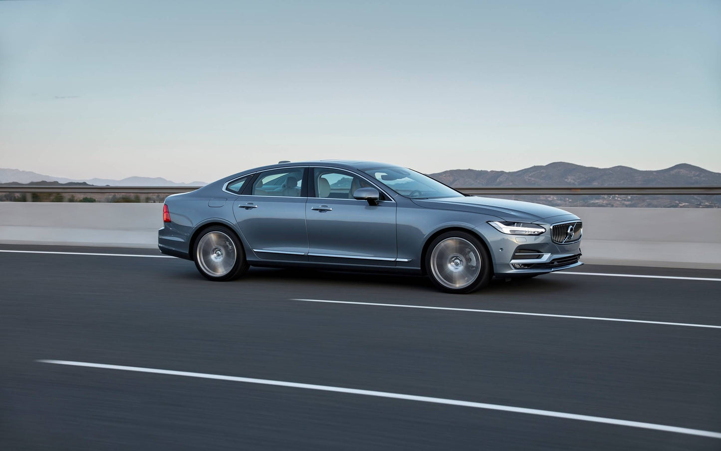 Volvo S90 | 2025