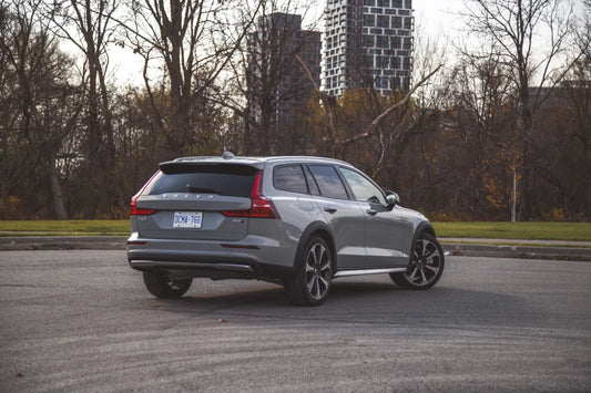 Volvo V60 Cross Country | 2025