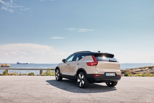 Volvo EX40 | 2026
