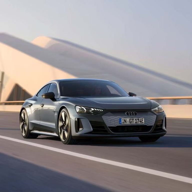 Audi S e-tron GT | 2025