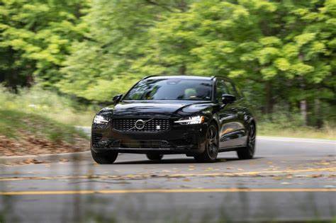 Volvo V60 | 2025