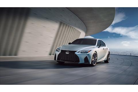Lexus IS | 2025