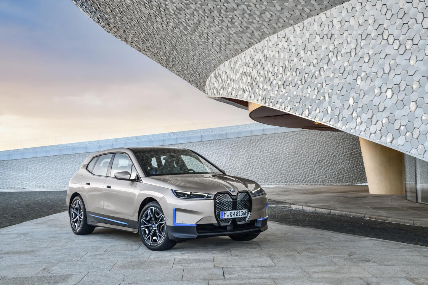 BMW iX | 2025