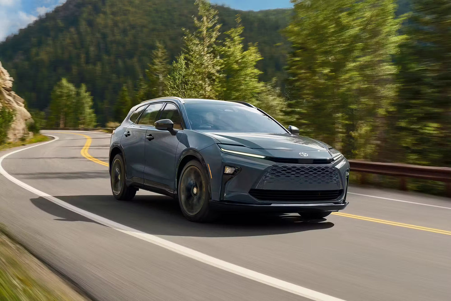 Toyota Crown Signia | 2025