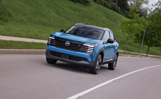 Nissan KICKS PLAY | 2025