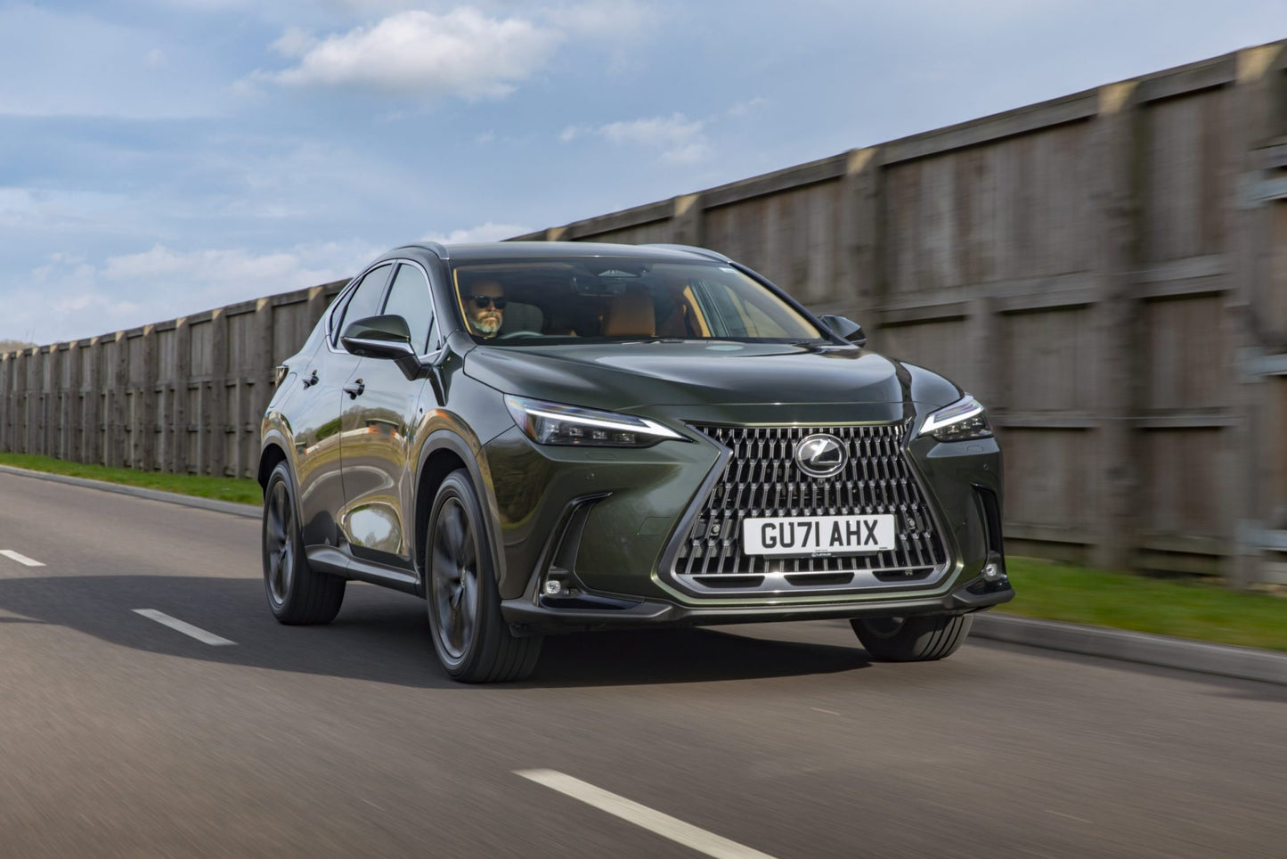 Lexus NX 450h+ | 2025
