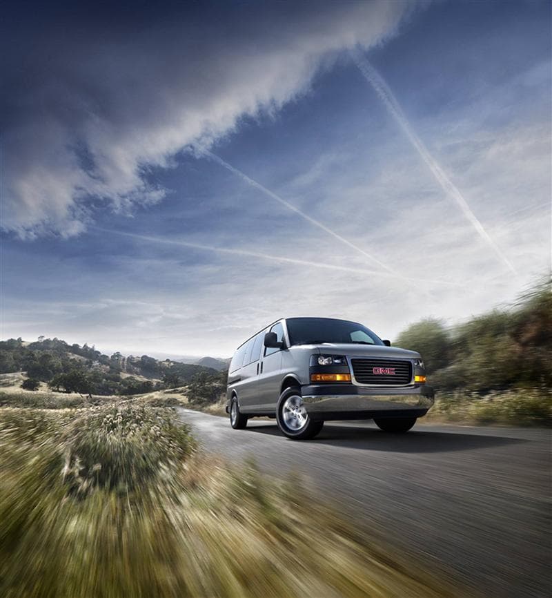 GMC Savana Passenger | 2025