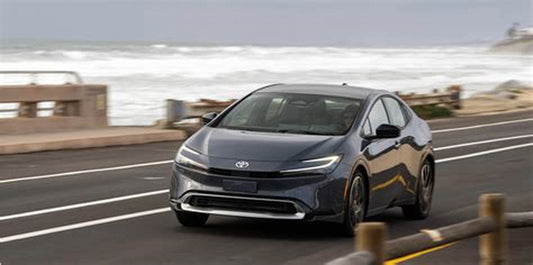 Toyota Prius Plug-in Hybrid | 2025