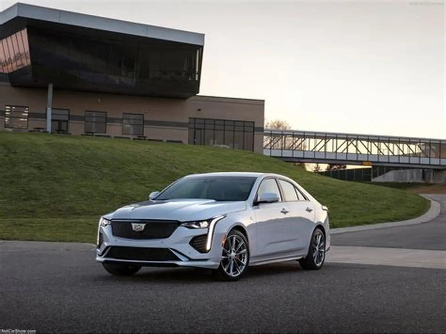 Cadillac CT4-V | 2026