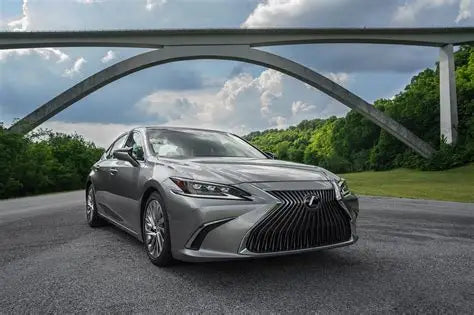 Lexus ES 350 | 2025