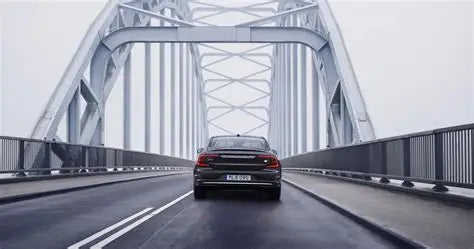 Volvo S90 Plug-In Hybrid | 2025